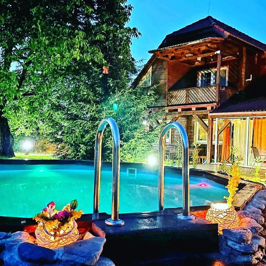 Ohana Boutique Hotel Vistea de Sus Exteriör bild